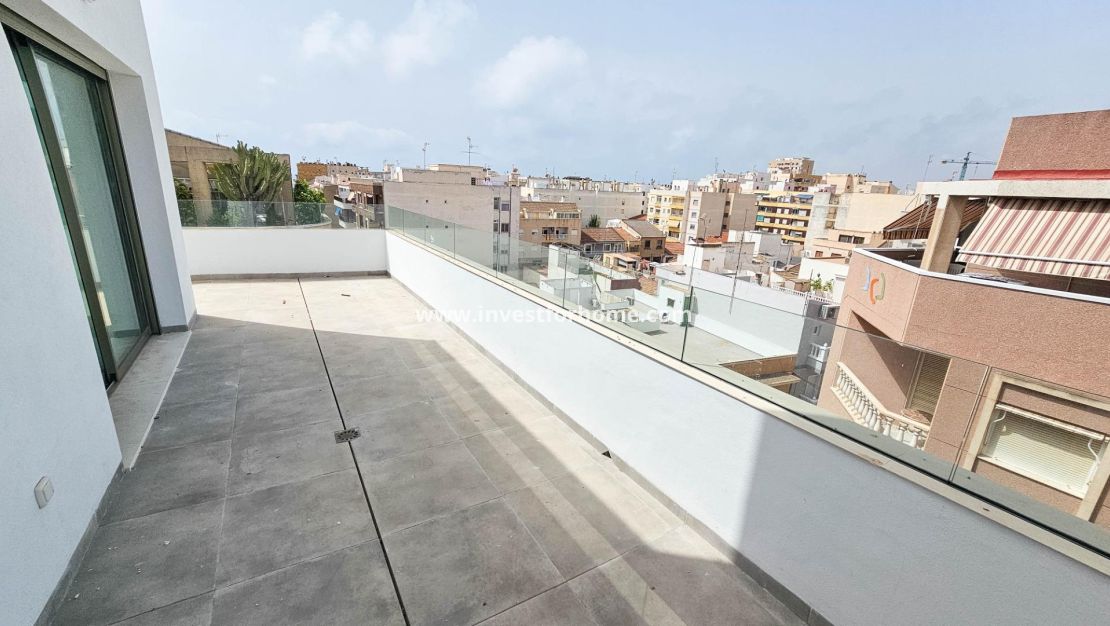 Sale - Apartment - Torrevieja - Centro