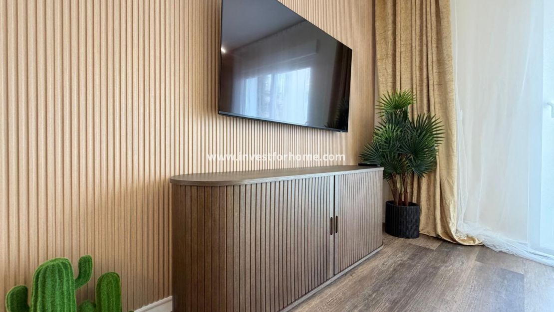 Sale - Apartment - Torrevieja - Centro