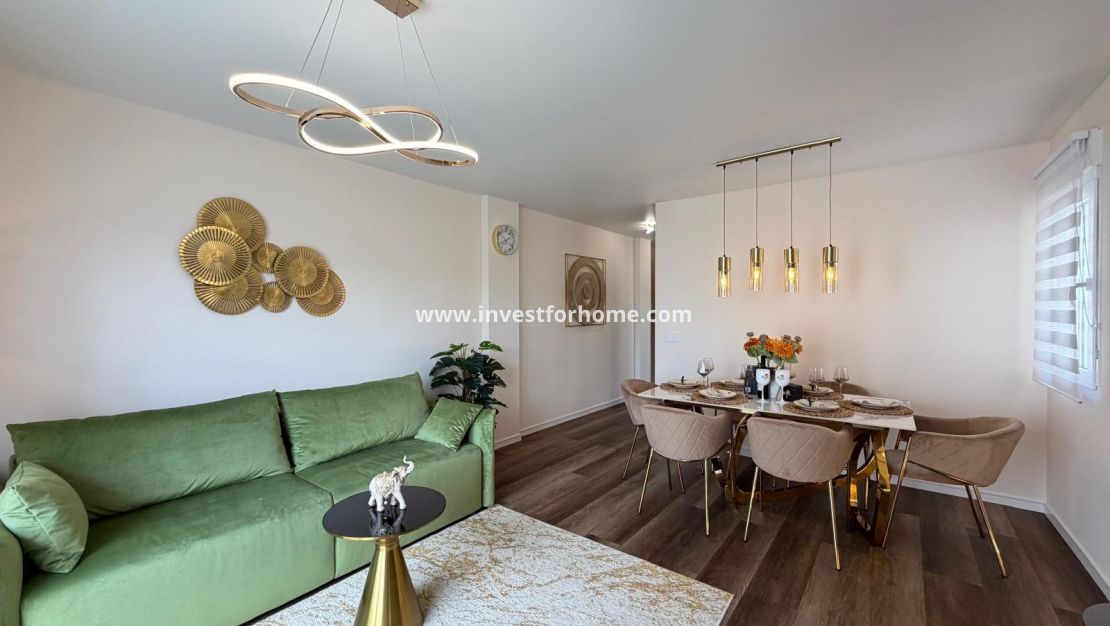 Sale - Apartment - Torrevieja - Centro