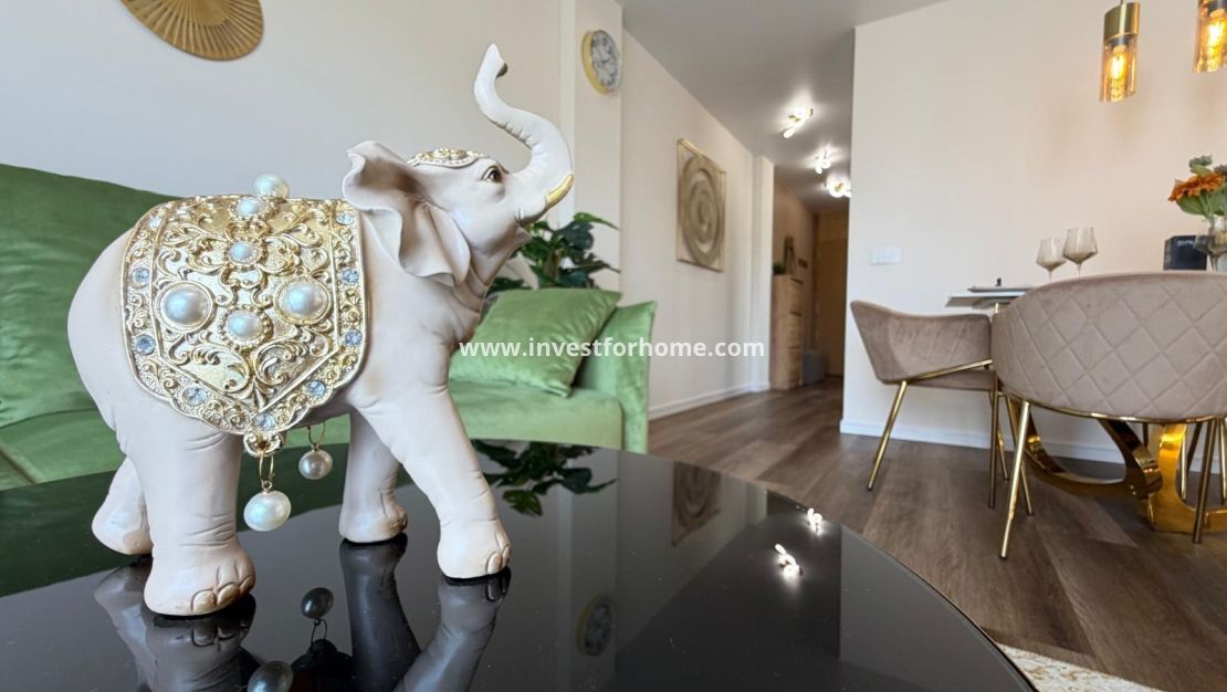 Sale - Apartment - Torrevieja - Centro