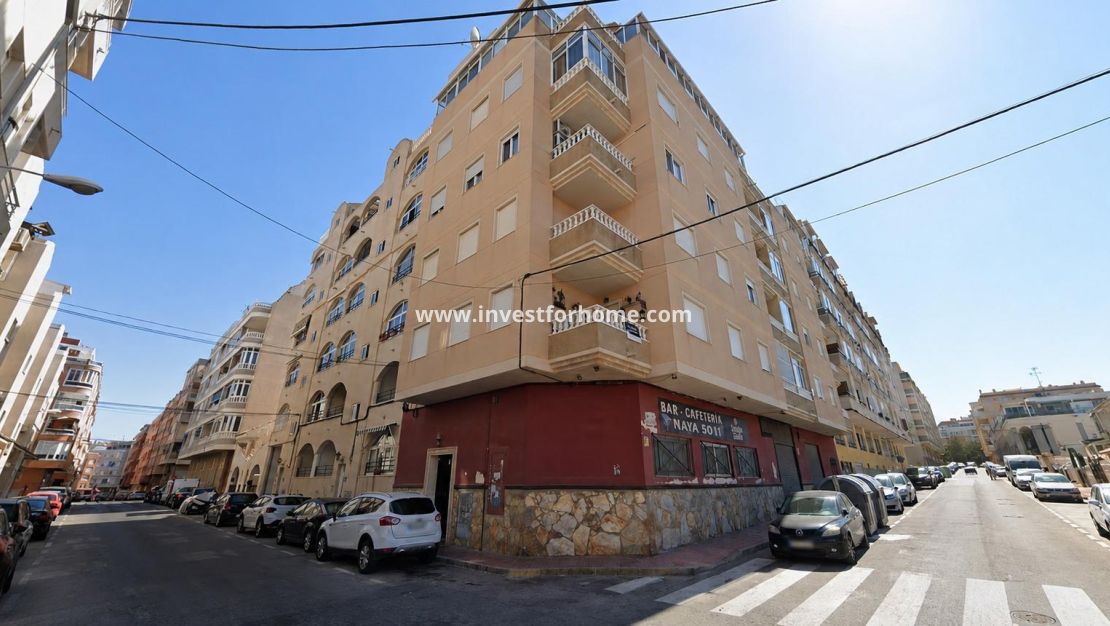 Sale - Apartment - Torrevieja - Centro