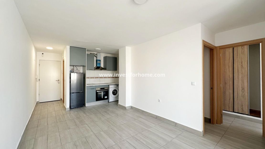 Sale - Apartment - Torrevieja - Centro