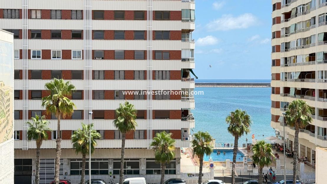 Sale - Apartment - Torrevieja - Centro
