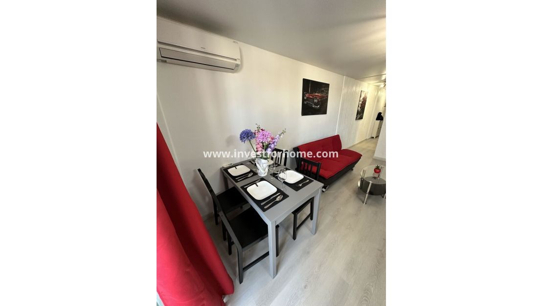 Sale - Apartment - Torrevieja - Centro