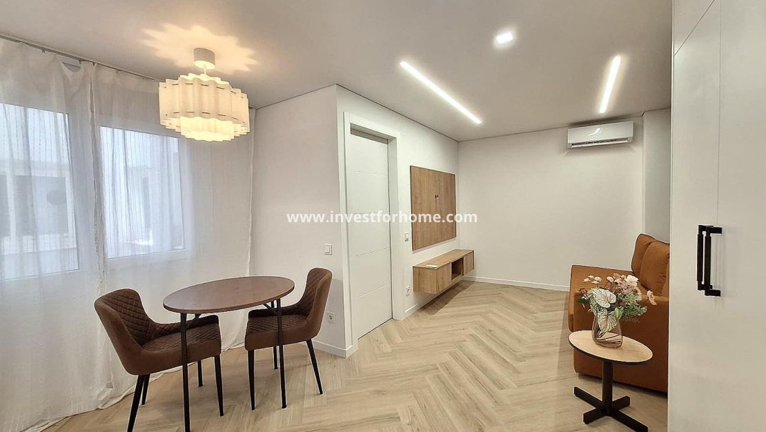 Sale - Apartment - Torrevieja - Centro