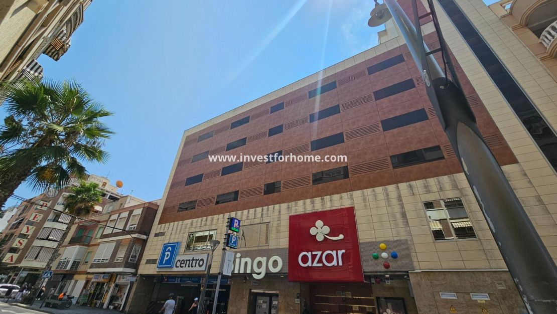 Sale - Apartment - Torrevieja - Centro
