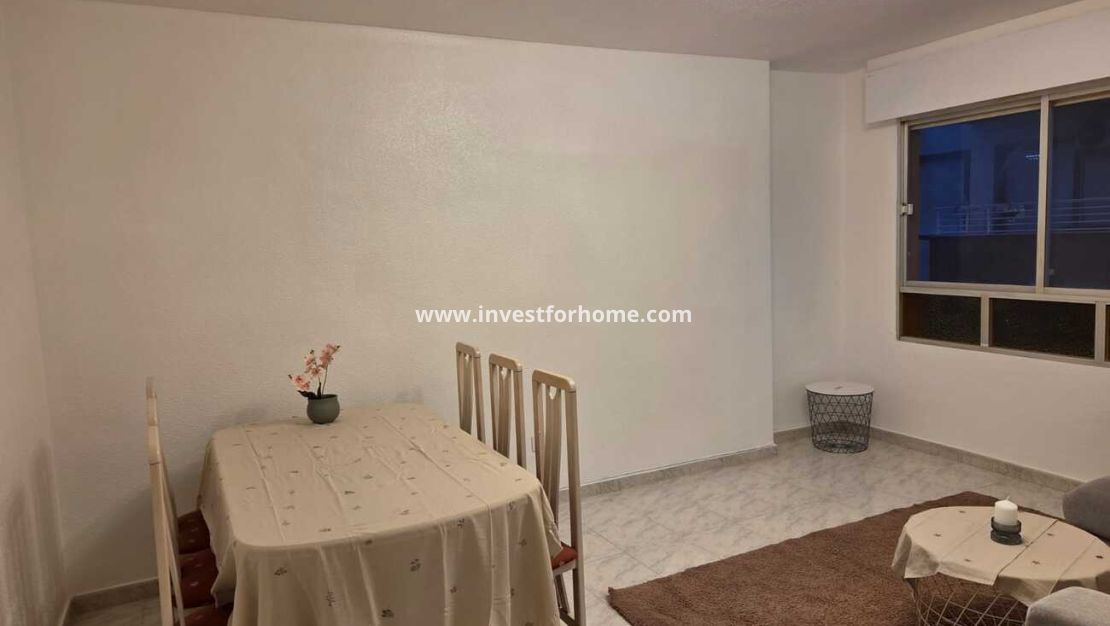 Sale - Apartment - Torrevieja - Centro