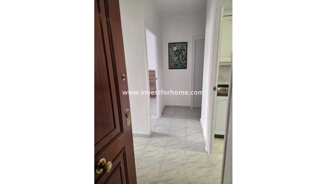 Sale - Apartment - Torrevieja - Centro