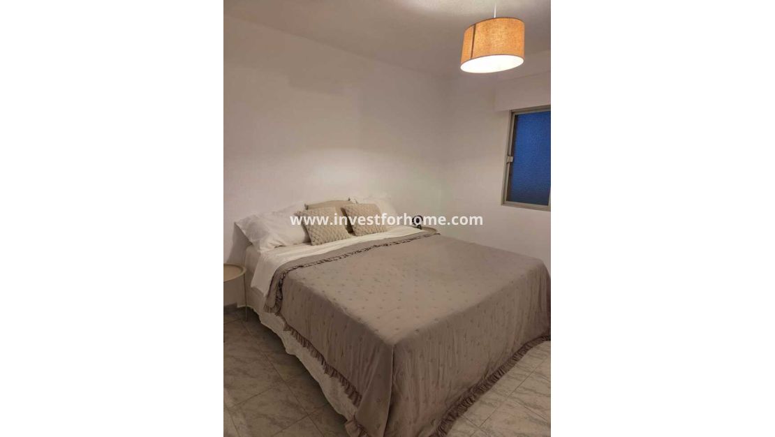 Sale - Apartment - Torrevieja - Centro