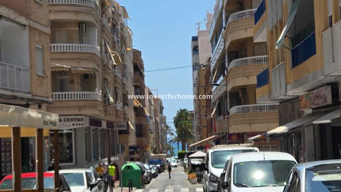 Sale - Apartment - Torrevieja - Centro