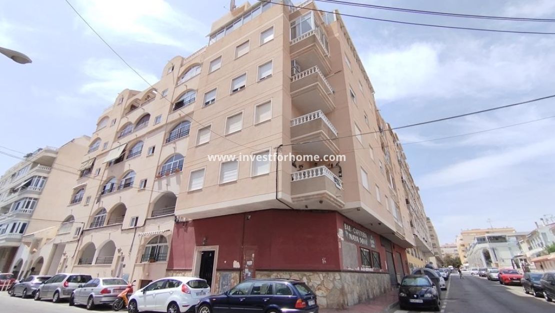 Sale - Apartment - Torrevieja - Centro