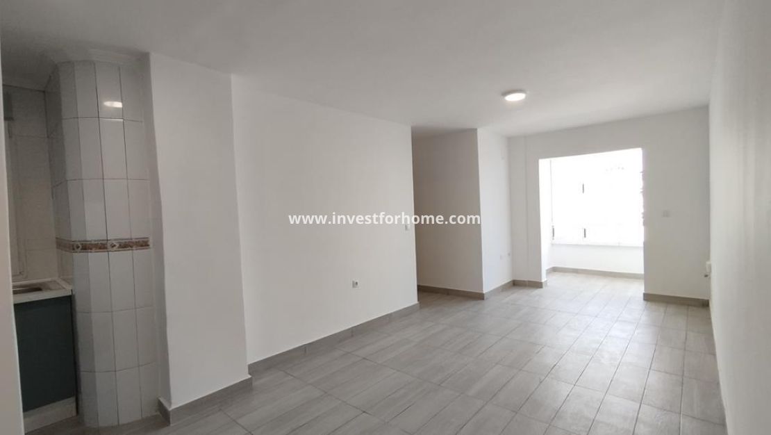 Sale - Apartment - Torrevieja - Centro