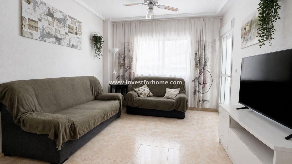 Sale - Apartment - Torrevieja - Centro