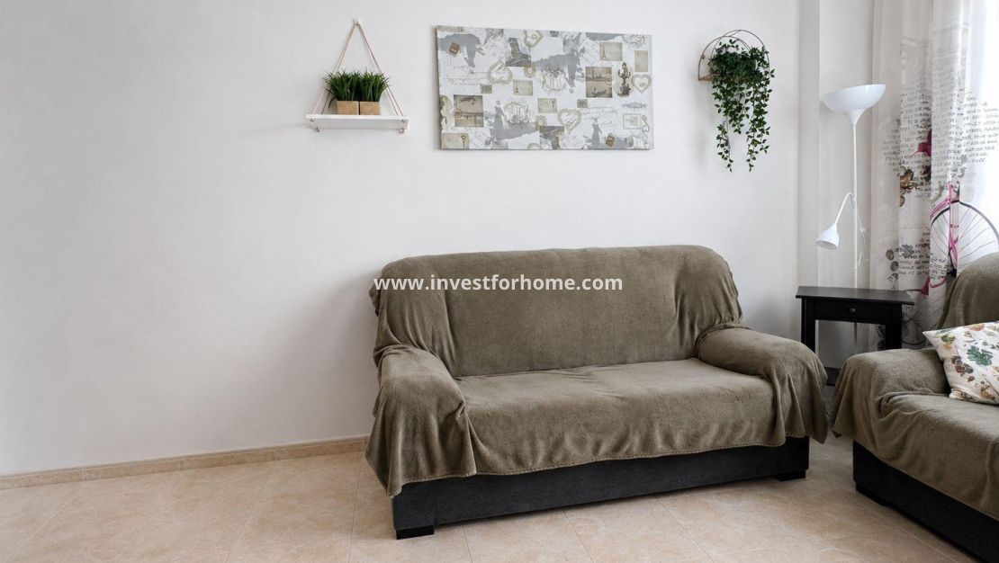Sale - Apartment - Torrevieja - Centro