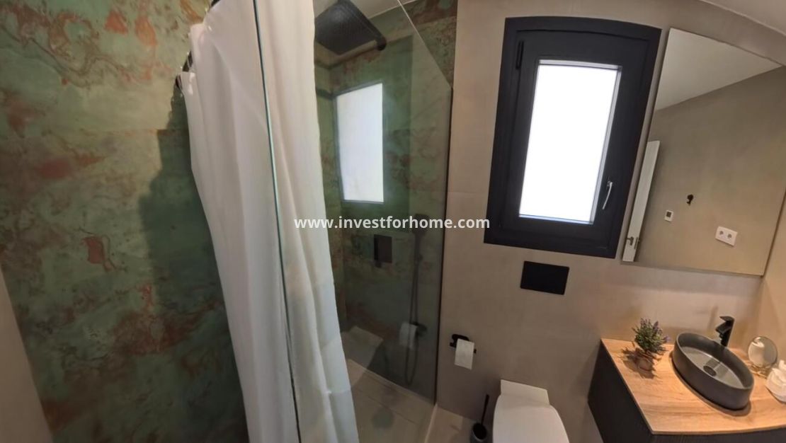 Sale - Apartment - Torrevieja - Centro