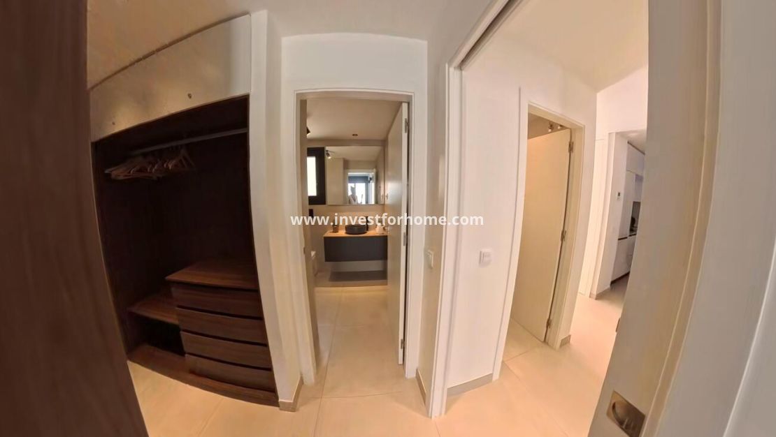Sale - Apartment - Torrevieja - Centro