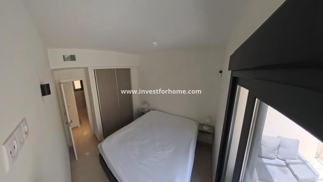 Sale - Apartment - Torrevieja - Centro