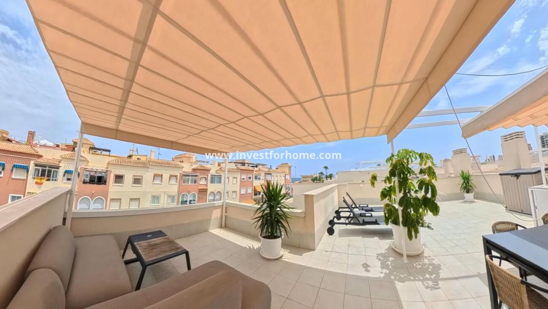 Sale - Apartment - Torrevieja - Centro