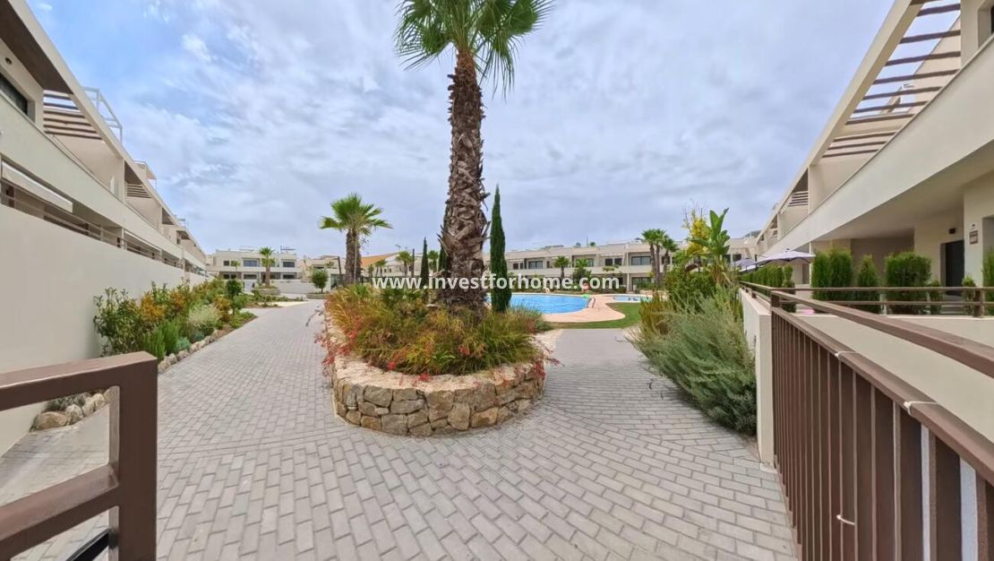 Sale - Apartment - Torrevieja - Centro
