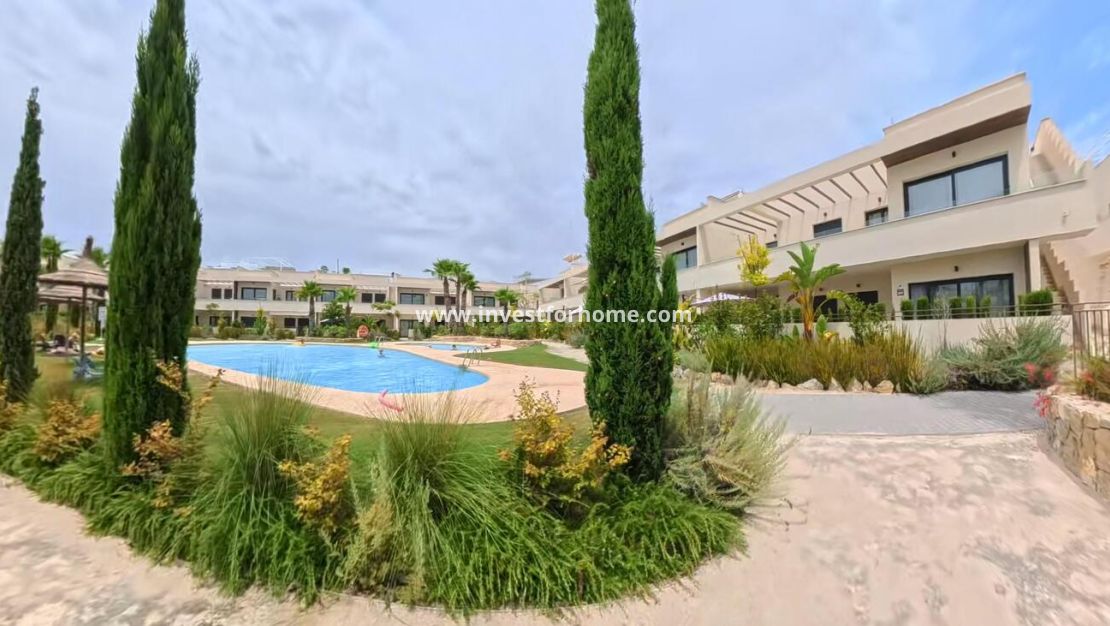 Sale - Apartment - Torrevieja - Centro