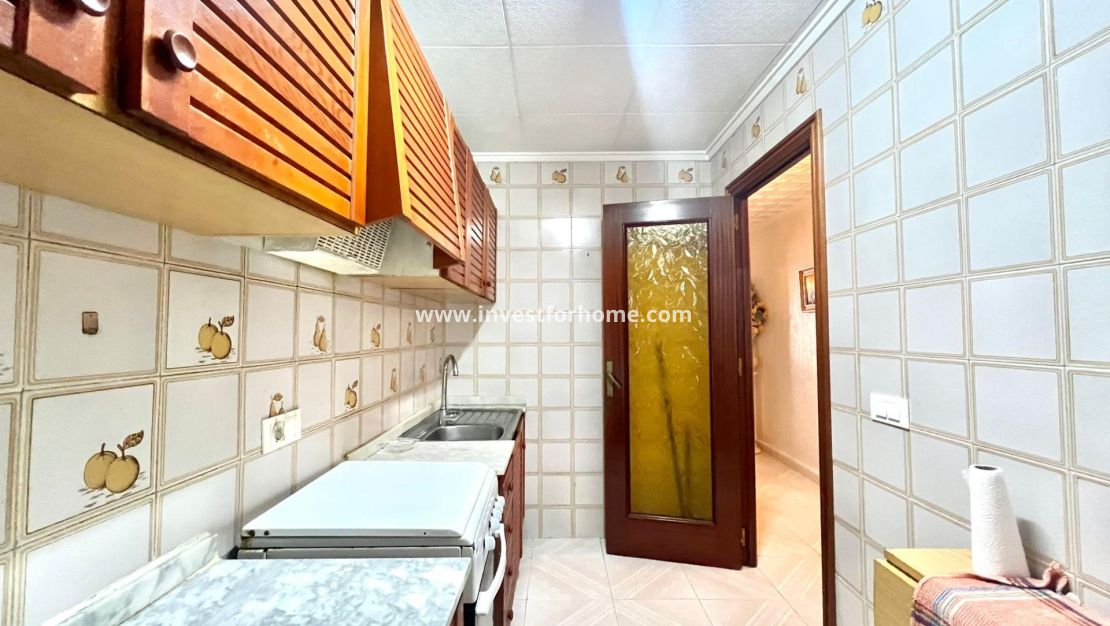 Sale - Apartment - Torrevieja - Centro