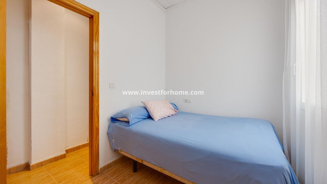 Sale - Apartment - Torrevieja - Centro