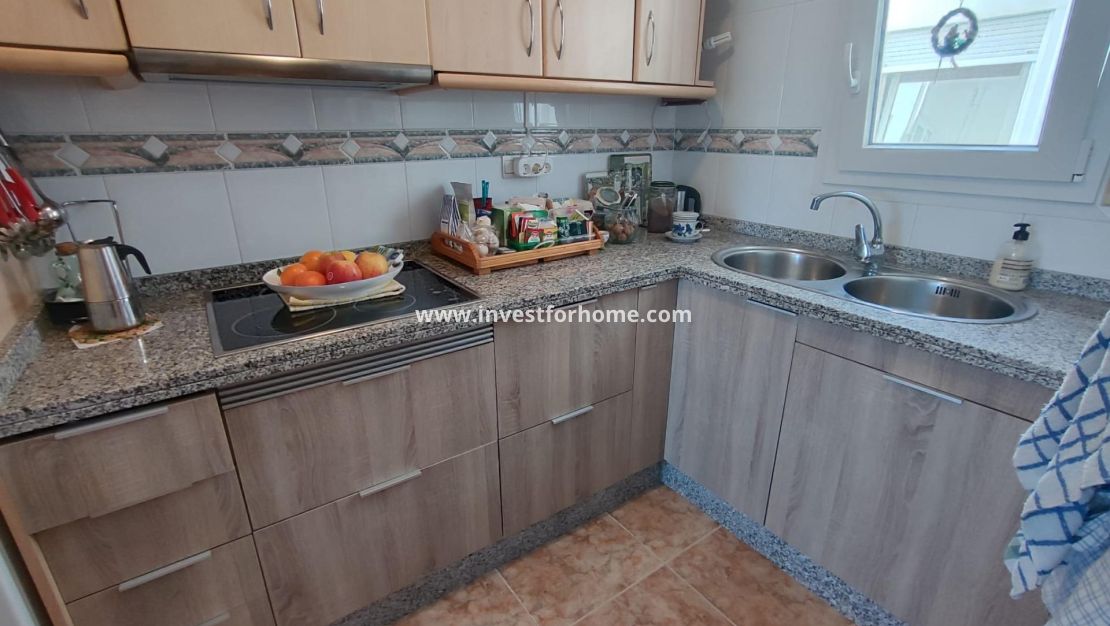 Sale - Apartment - Torrevieja - Centro