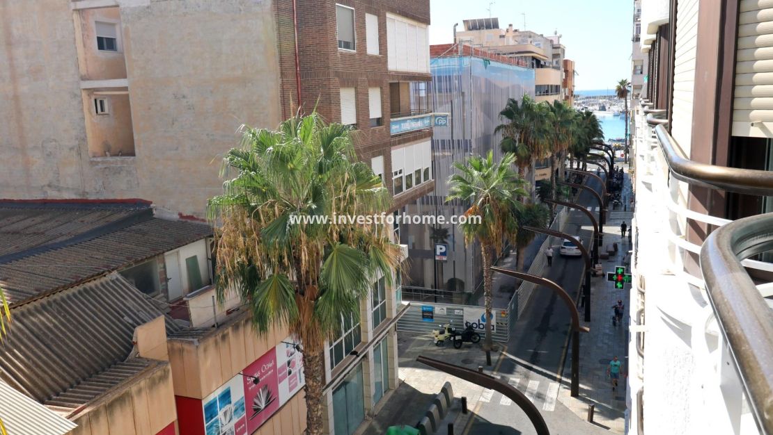 Sale - Apartment - Torrevieja - Centro