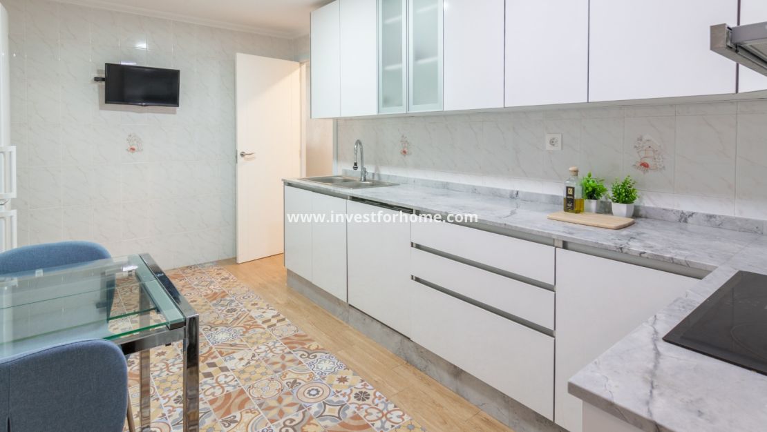 Sale - Apartment - Torrevieja - Costa Blanca