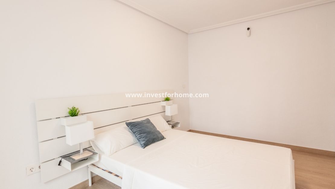 Sale - Apartment - Torrevieja - Costa Blanca