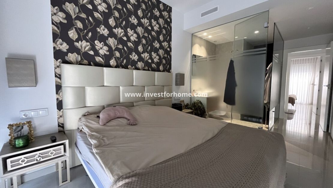 Sale - Apartment - Torrevieja - Costa Blanca