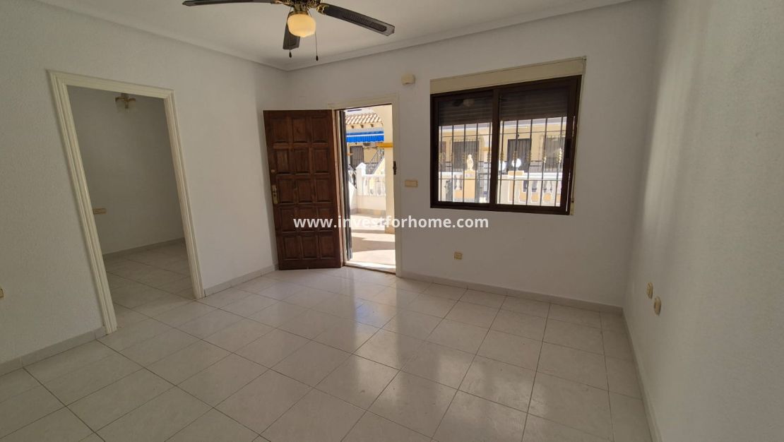 Sale - Apartment - Torrevieja - Costa Blanca