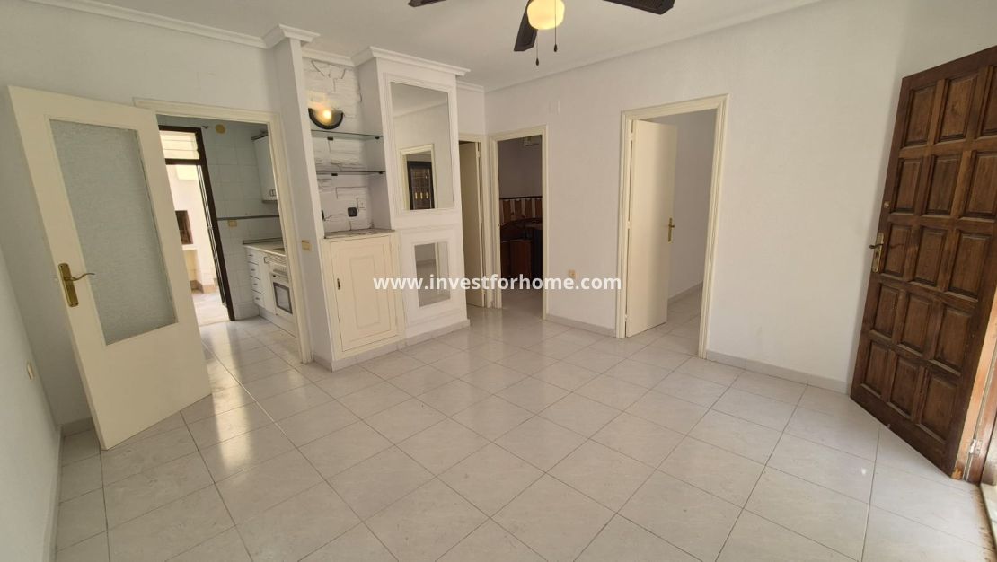 Sale - Apartment - Torrevieja - Costa Blanca