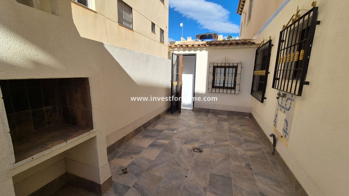 Sale - Apartment - Torrevieja - Costa Blanca