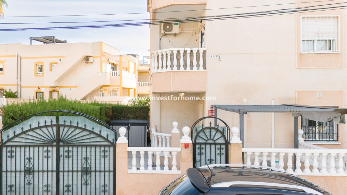 Sale - Apartment - Torrevieja - Costa Blanca