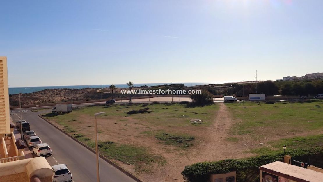 Sale - Apartment - Torrevieja - Costa Blanca