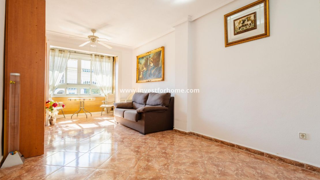 Sale - Apartment - Torrevieja - Costa Blanca