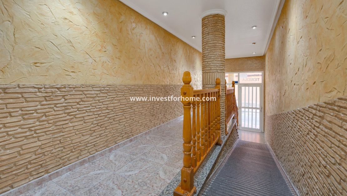 Sale - Apartment - Torrevieja - Costa Blanca