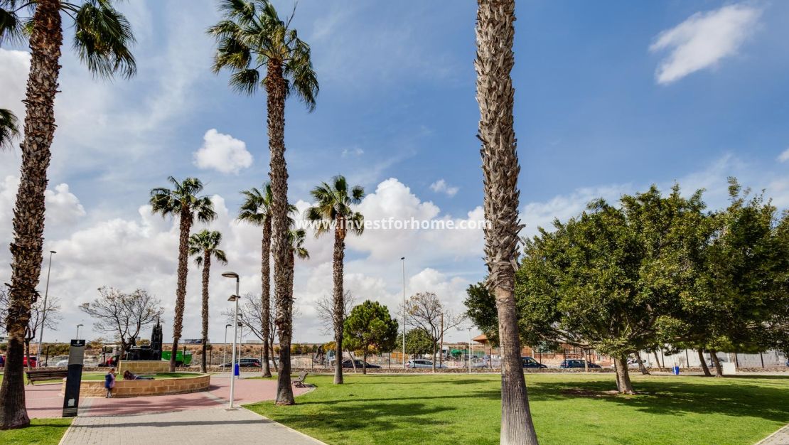 Sale - Apartment - Torrevieja - Costa Blanca