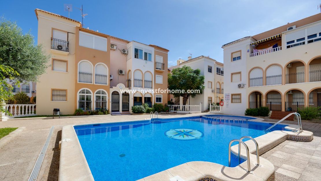 Sale - Apartment - Torrevieja - Costa Blanca