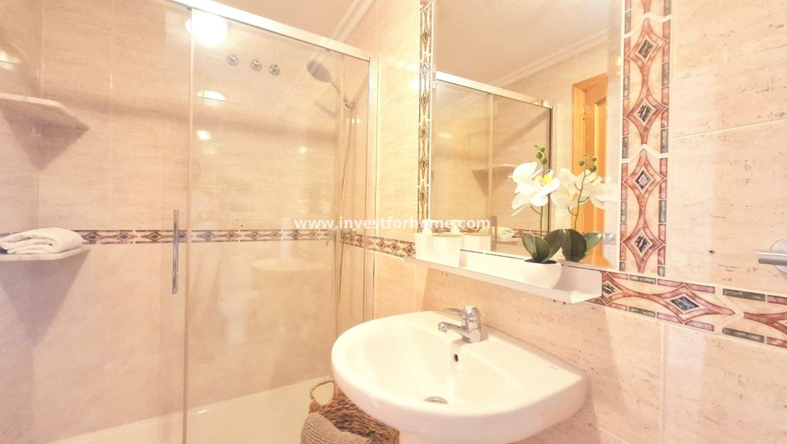 Sale - Apartment - Torrevieja - Costa Blanca