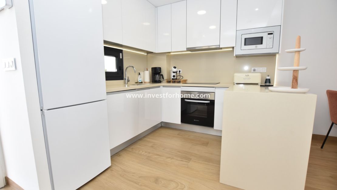 Sale - Apartment - Torrevieja - Costa Blanca