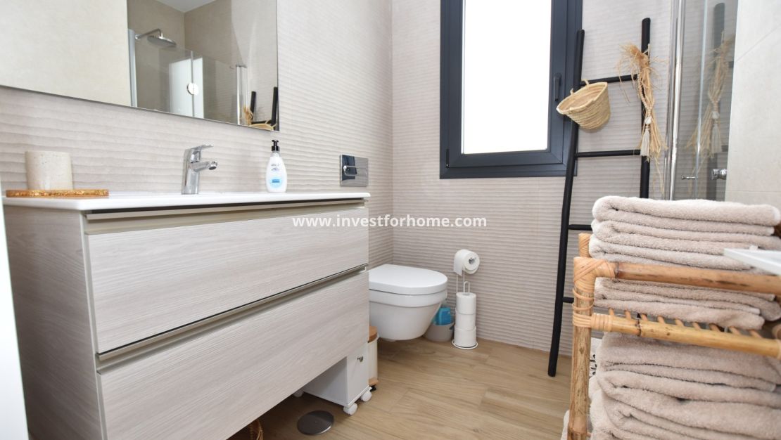 Sale - Apartment - Torrevieja - Costa Blanca