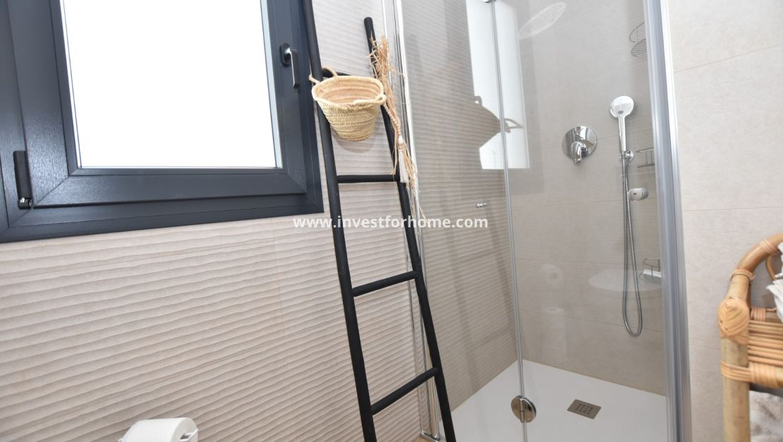 Sale - Apartment - Torrevieja - Costa Blanca