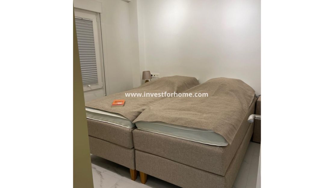 Sale - Apartment - Torrevieja - Costa Blanca