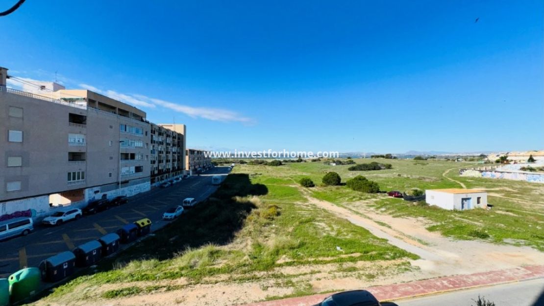 Sale - Apartment - Torrevieja - Costa Blanca
