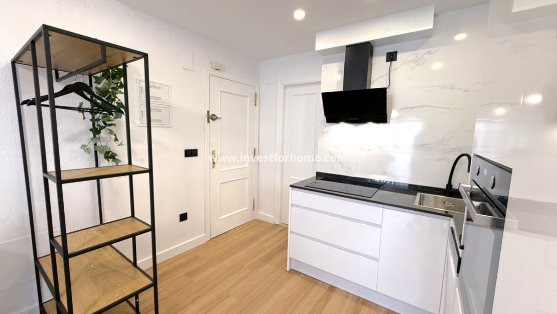 Sale - Apartment - Torrevieja - Costa Blanca