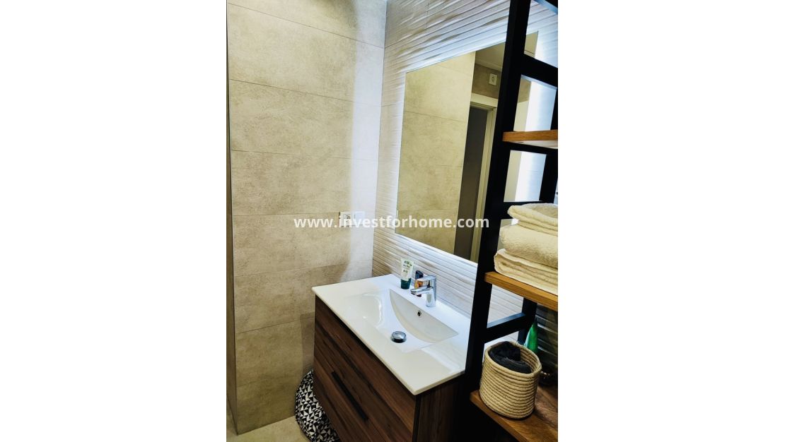 Sale - Apartment - Torrevieja - Costa Blanca