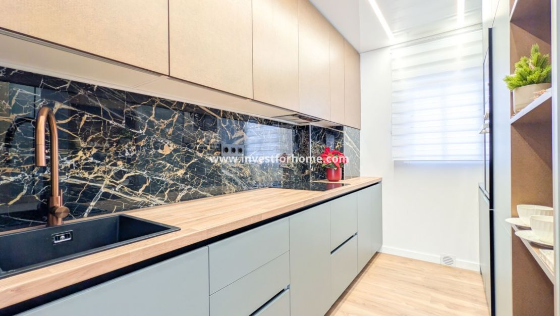 Sale - Apartment - Torrevieja - Costa Blanca