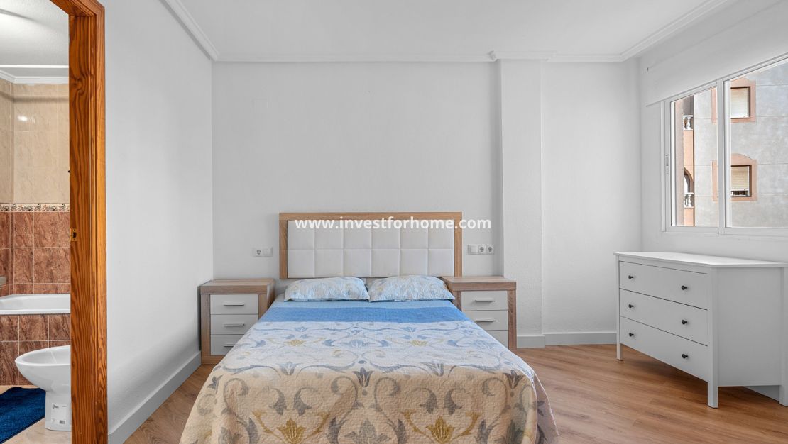 Sale - Apartment - Torrevieja - Costa Blanca